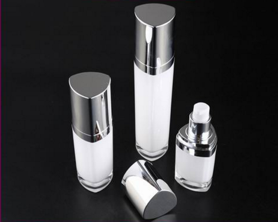 Cosmetic Triangle shape bottle injection mold